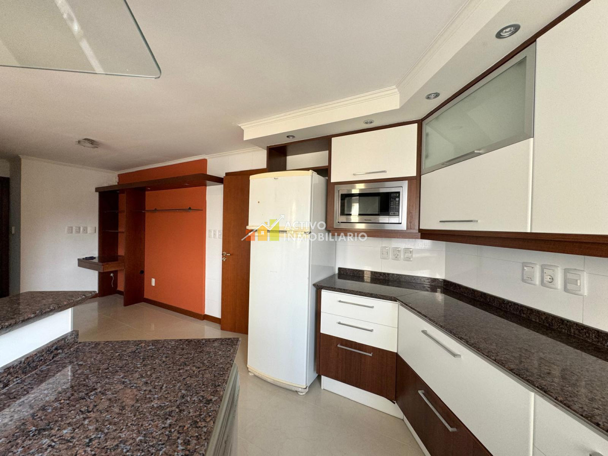 Apartamento ID.260 - Alquiler apartamento 3 dormitorios + garaje - Rambla Punta Carretas