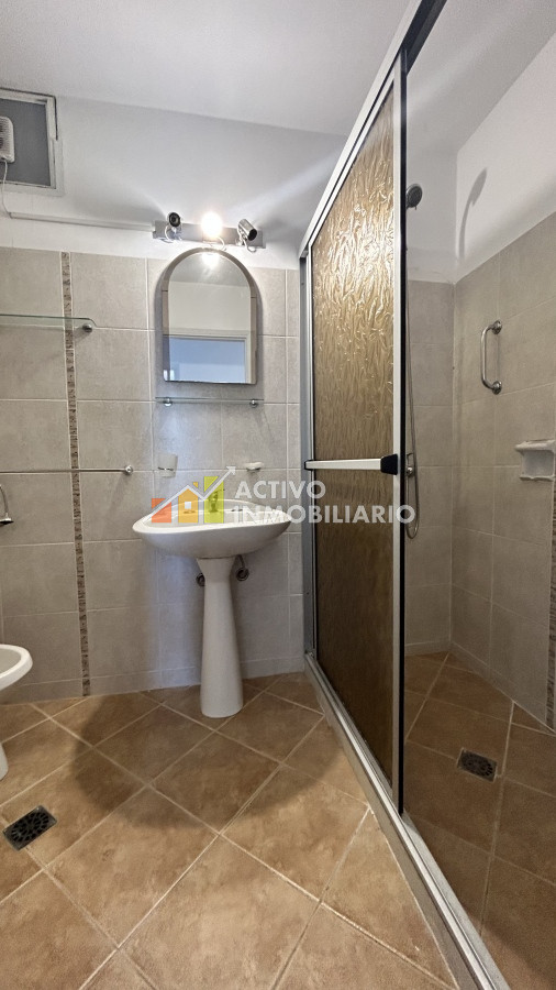 Apartamento ID.34 - Venta apartamento con renta 3 Dormitorios + Garaje - Rambla De Malvin