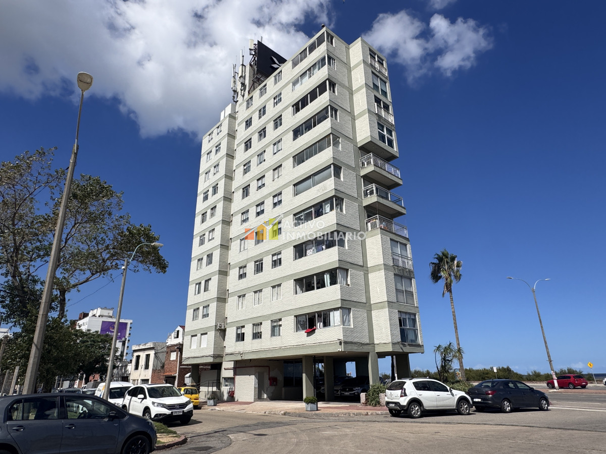 Apartamento ID.383 - Venta apartamento 3 dormitorios + cochera + terraza - Malvin