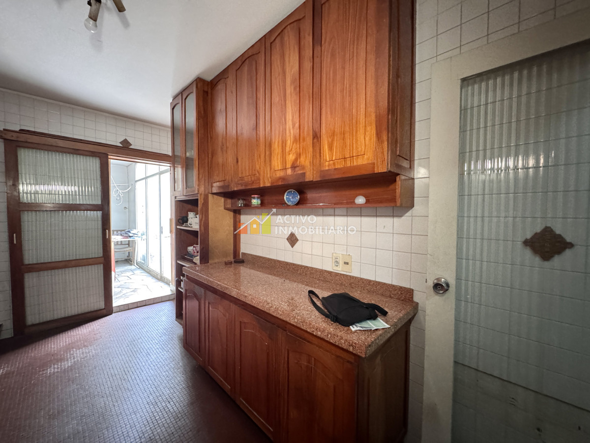 Apartamento ID.366 - Venta apartamento 3 dormitorios + patio + garaje - Pocitos