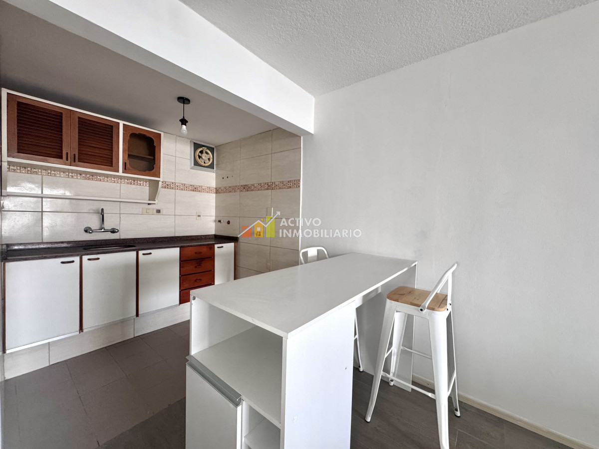 Apartamento ID.444 - Alquiler Monoambiente con Balcón - Punta Carretas 