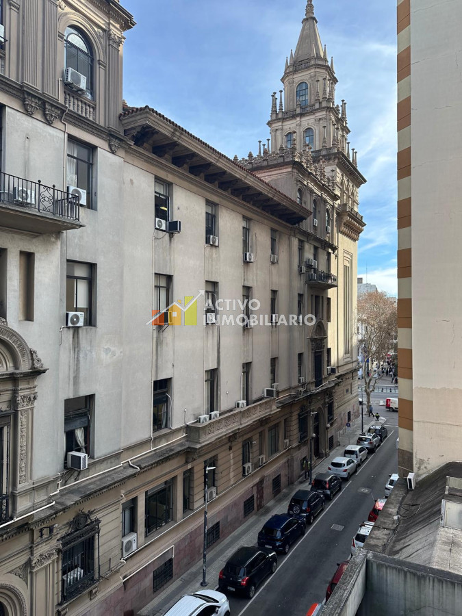 Apartamento ID.423 - Alquiler MONOAMBIENTE AMPLIO Y LUMINOSO !!
