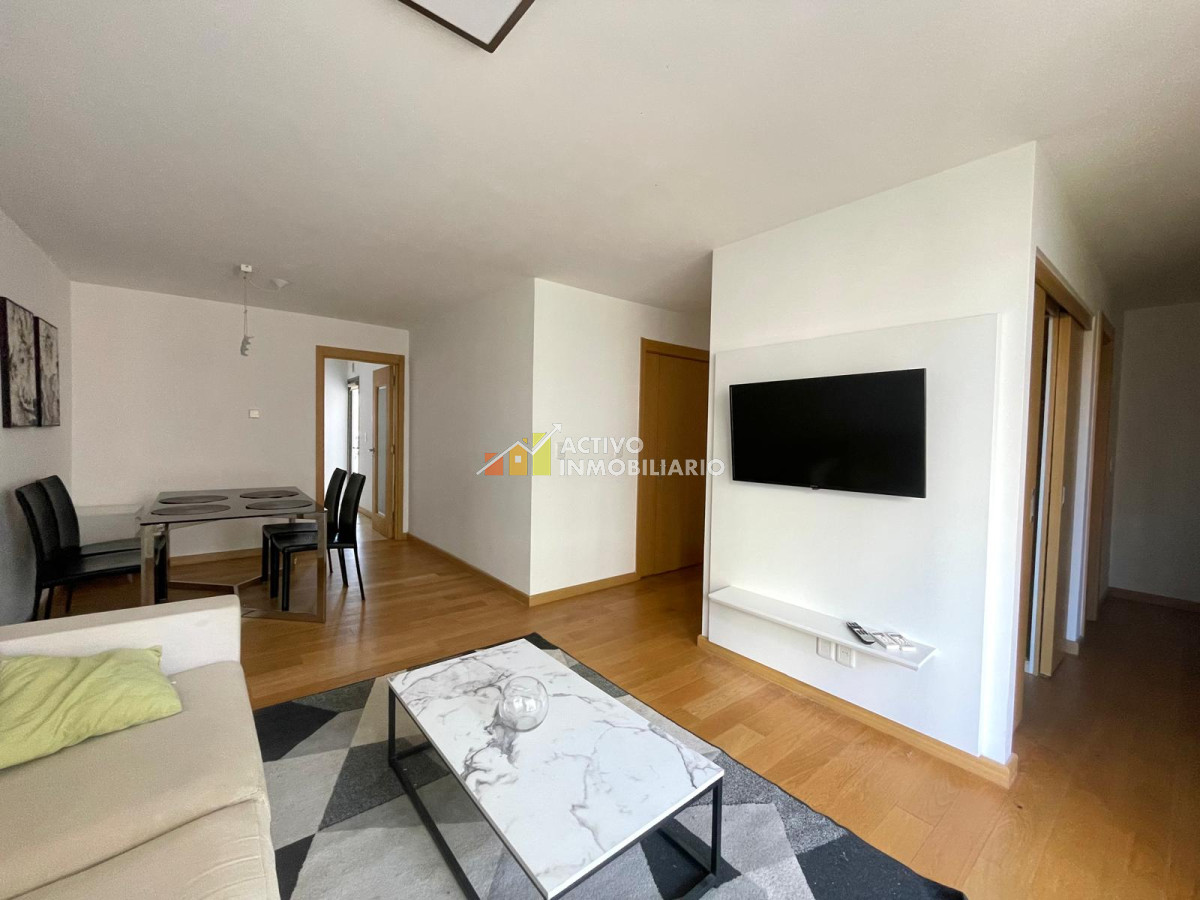 Apartamento ID.209 - Alquiler apartamento amueblado 2 dormitorio + terraza   garaje