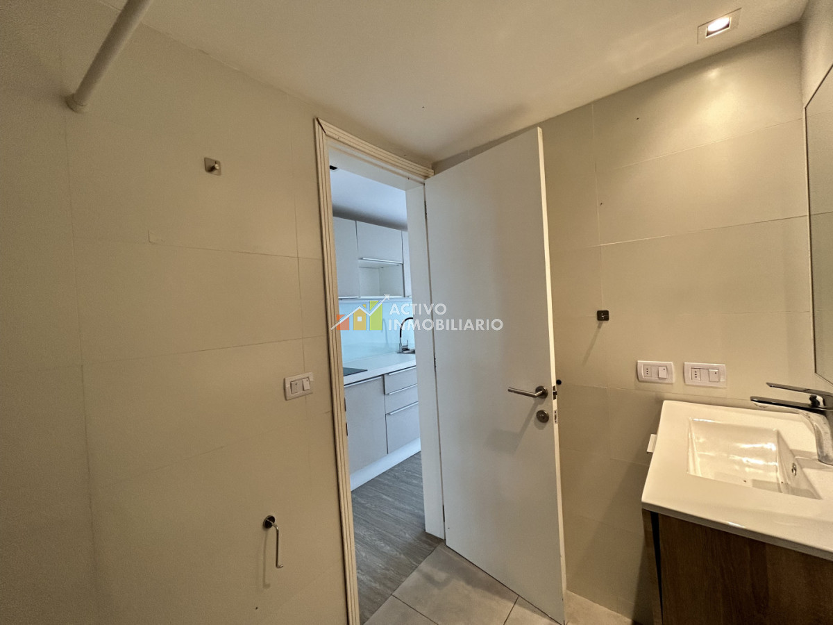 Apartamento ID.498 - Alquiler monoambiente-Ciudad Vieja