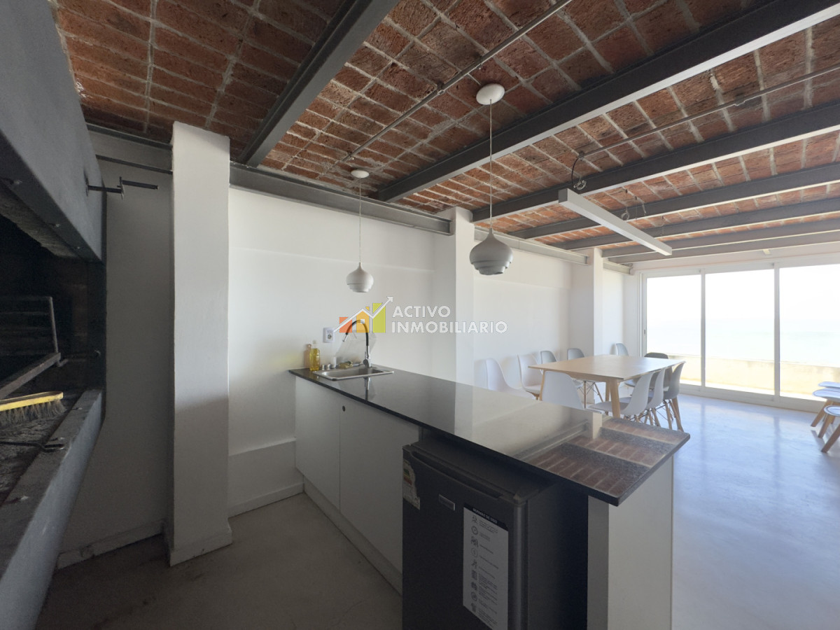Apartamento ID.498 - Alquiler monoambiente-Ciudad Vieja