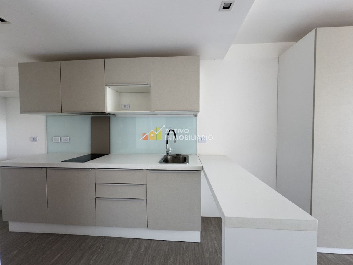 Apartamento ID.498 - Alquiler monoambiente-Ciudad Vieja