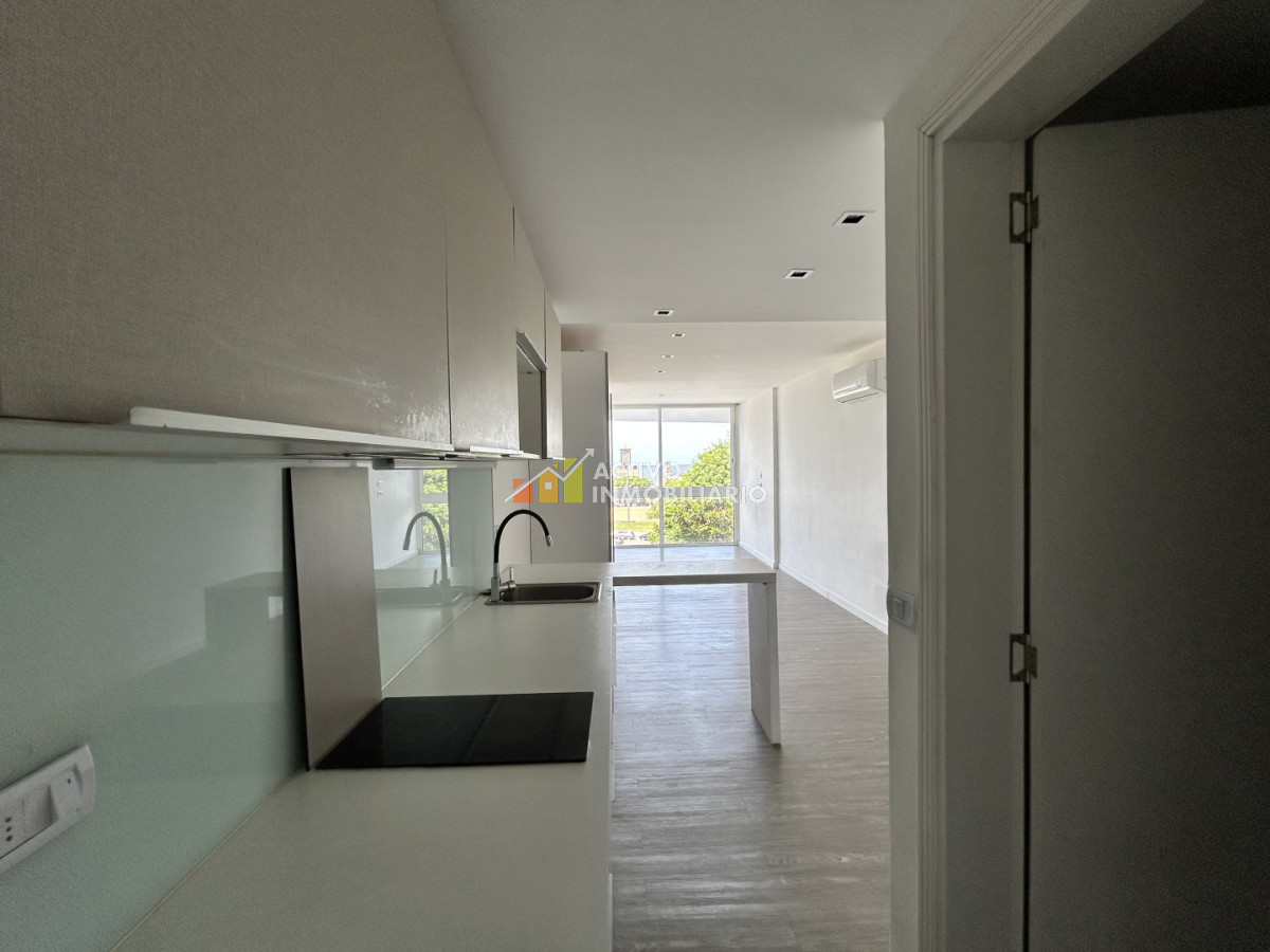Apartamento ID.498 - Alquiler monoambiente-Ciudad Vieja