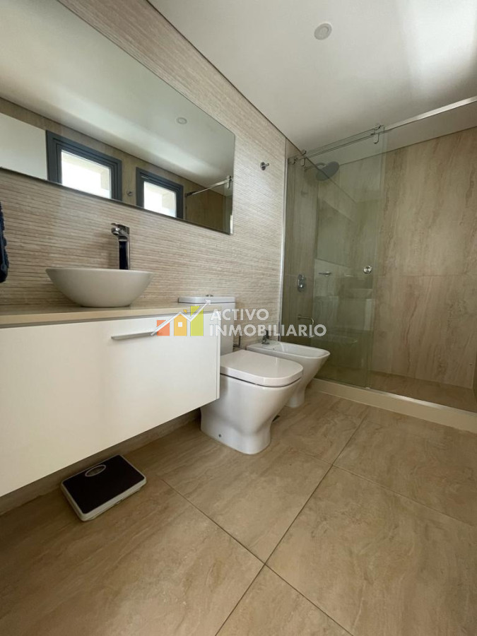 Apartamento ID.4 - Alquiler apartamento 2 dormitorios amoblado Frente Al Golf !!!