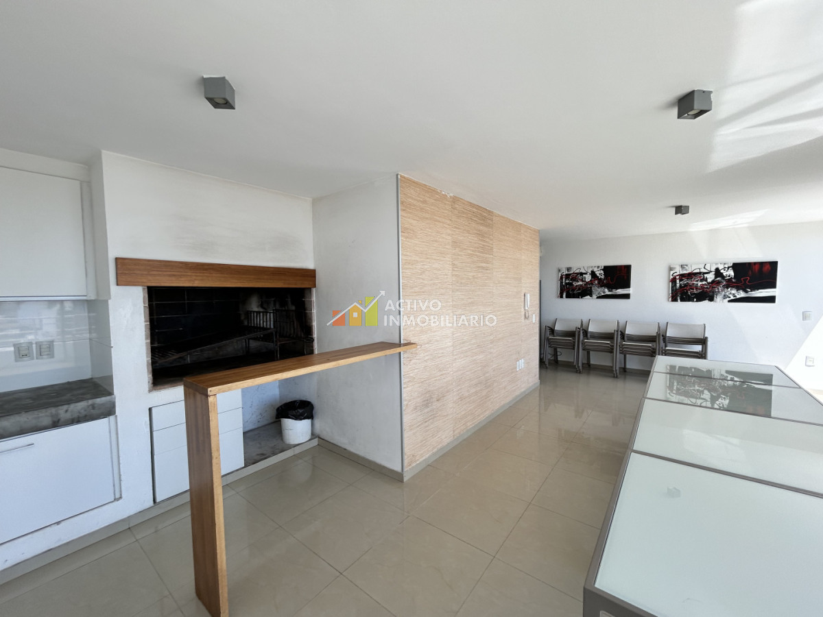 Apartamento ID.474 - Venta Apartamento 2 Dormitorios, Balcón y Garage - Punta Carretas 