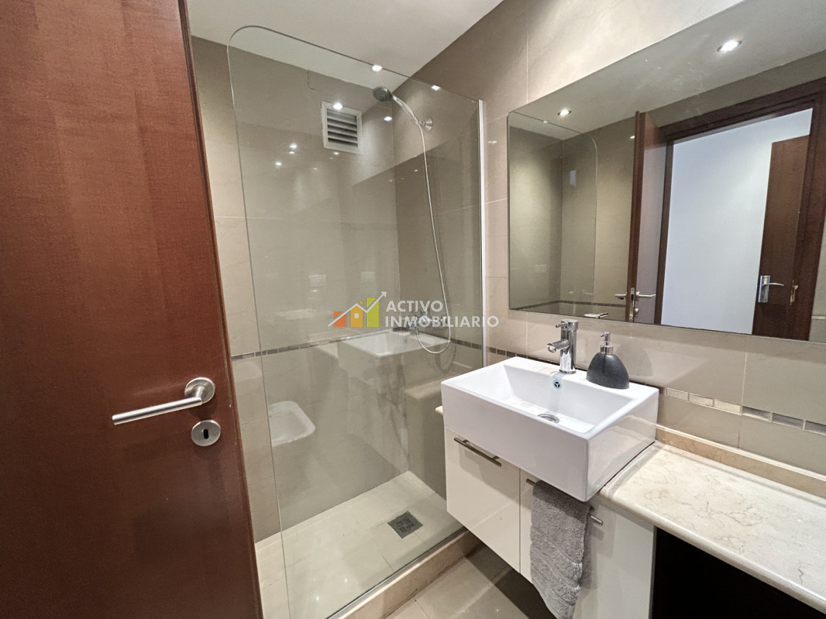 Apartamento ID.474 - Venta Apartamento 2 Dormitorios, Balcón y Garage - Punta Carretas 