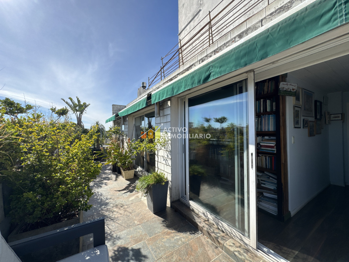 Apartamento ID.472 - Venta Penthouse 1 Dormitorio - Terraza con Parrillero garaje -Pocitos