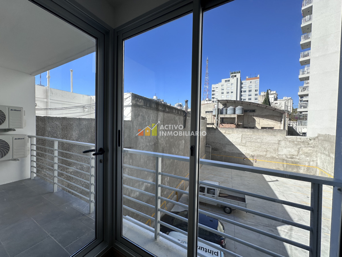Apartamento ID.562 - Alquiler apartamento 1 dormitorio + balcón + garage - Tres Cruces 