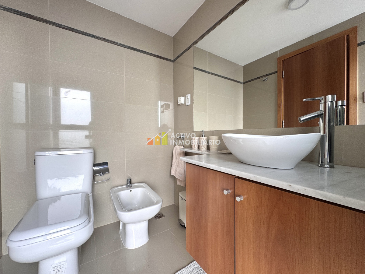 Apartamento ID.384 - Alquiler apartamento 1 dormitorio amoblado con garaje y terrazas 