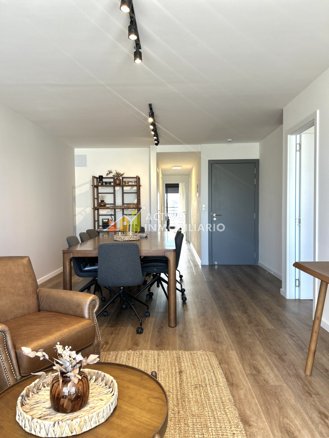Apartamento ID.380 - Penthouse 2 dormitorios + terraza con parrillero - Cordón Sur
