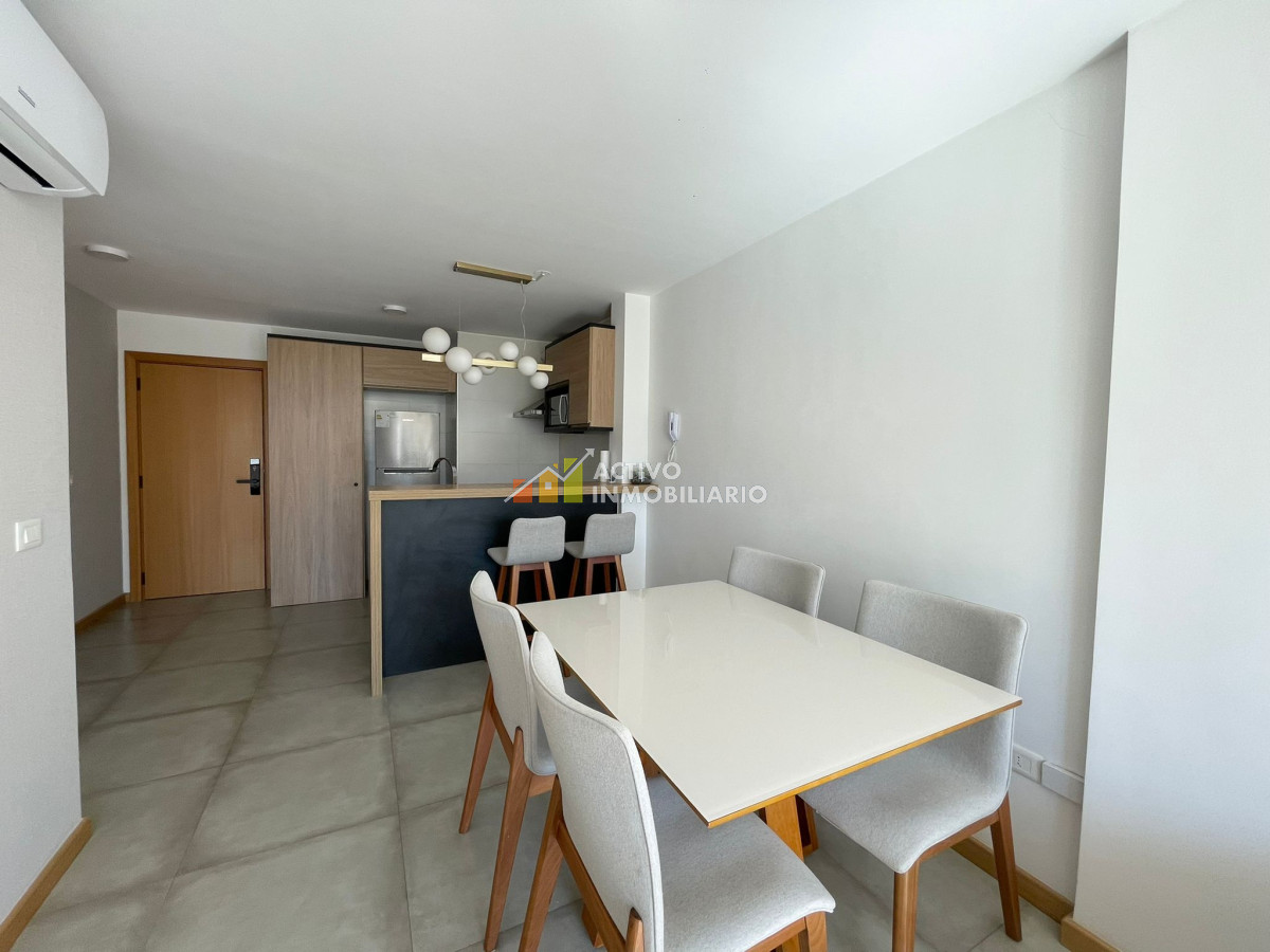 Apartamento ID.523 - Alquiler apartamento 1 dormitorio amoblado   con garaje 