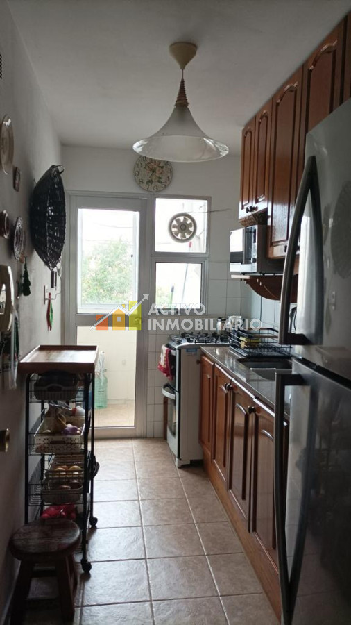 Apartamento ID.525 - venta apartamento 3 dormitorios y servicio-Pocitos