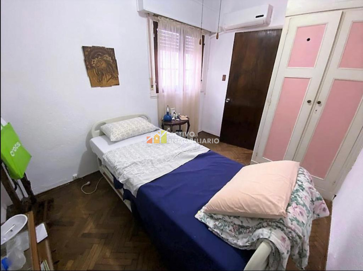 Apartamento ID.525 - venta apartamento 3 dormitorios y servicio-Pocitos