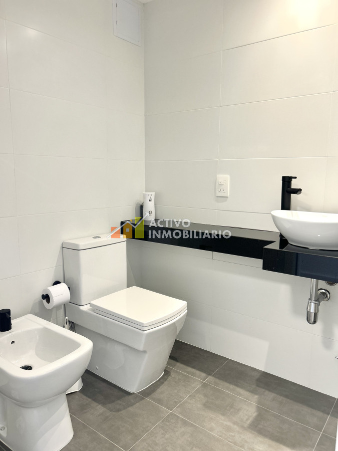 Apartamento ID.380 - Penthouse 2 dormitorios + terraza con parrillero - Cordón Sur