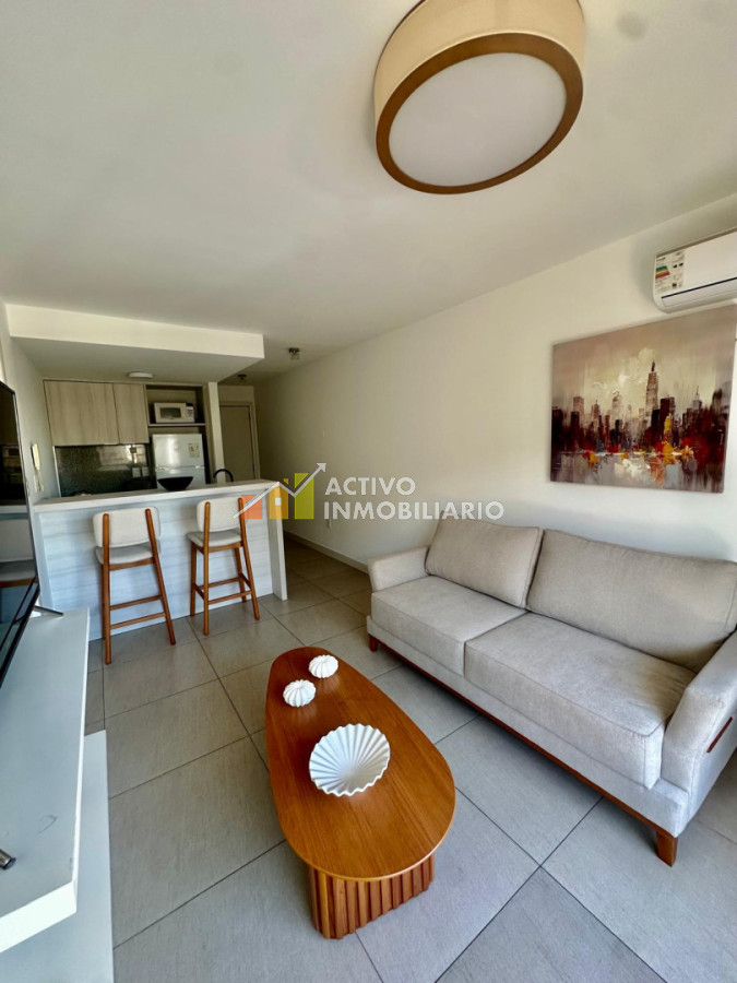 Apartamento ID.558 - Alquiler apartamento 2 dormitorios amoblado-Pocitos
