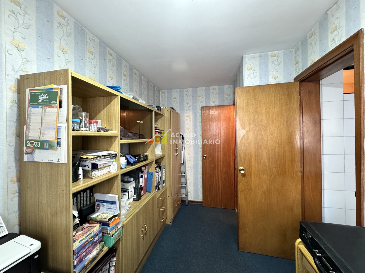Apartamento ID.282 - Venta apartamento 3 dormitorios + servicio + 2 garages  - Pocitos 