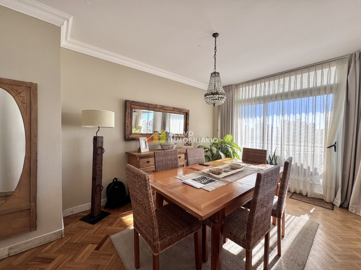Apartamento ID.577 - Alquiler apartamento 3 dormitorios + servicio + balcón + garaje - Villa Biarritz
