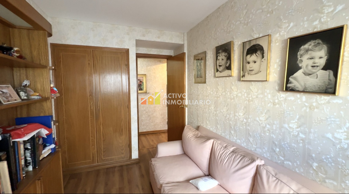 Apartamento ID.282 - Venta apartamento 3 dormitorios + servicio + 2 garages  - Pocitos 