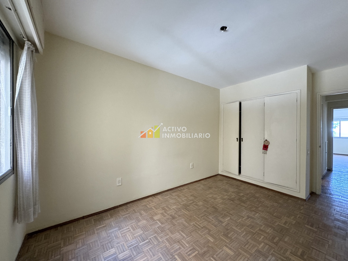 Apartamento ID.281 - Venta apartamento 2 dormitorios + garage - Rambla Punta Carretas 