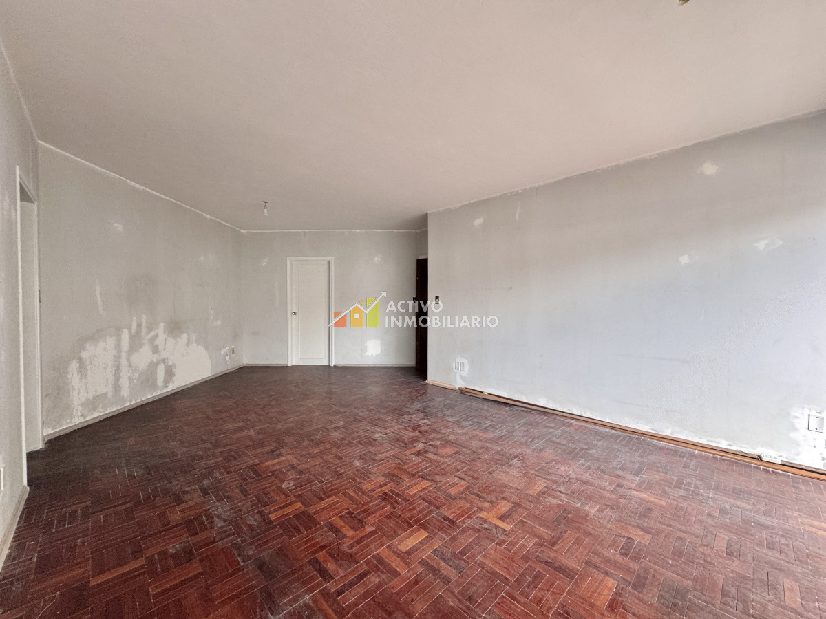 Apartamento ID.405 - Venta apartamento 3 dormitorios + servicio + garaje - Pocitos 