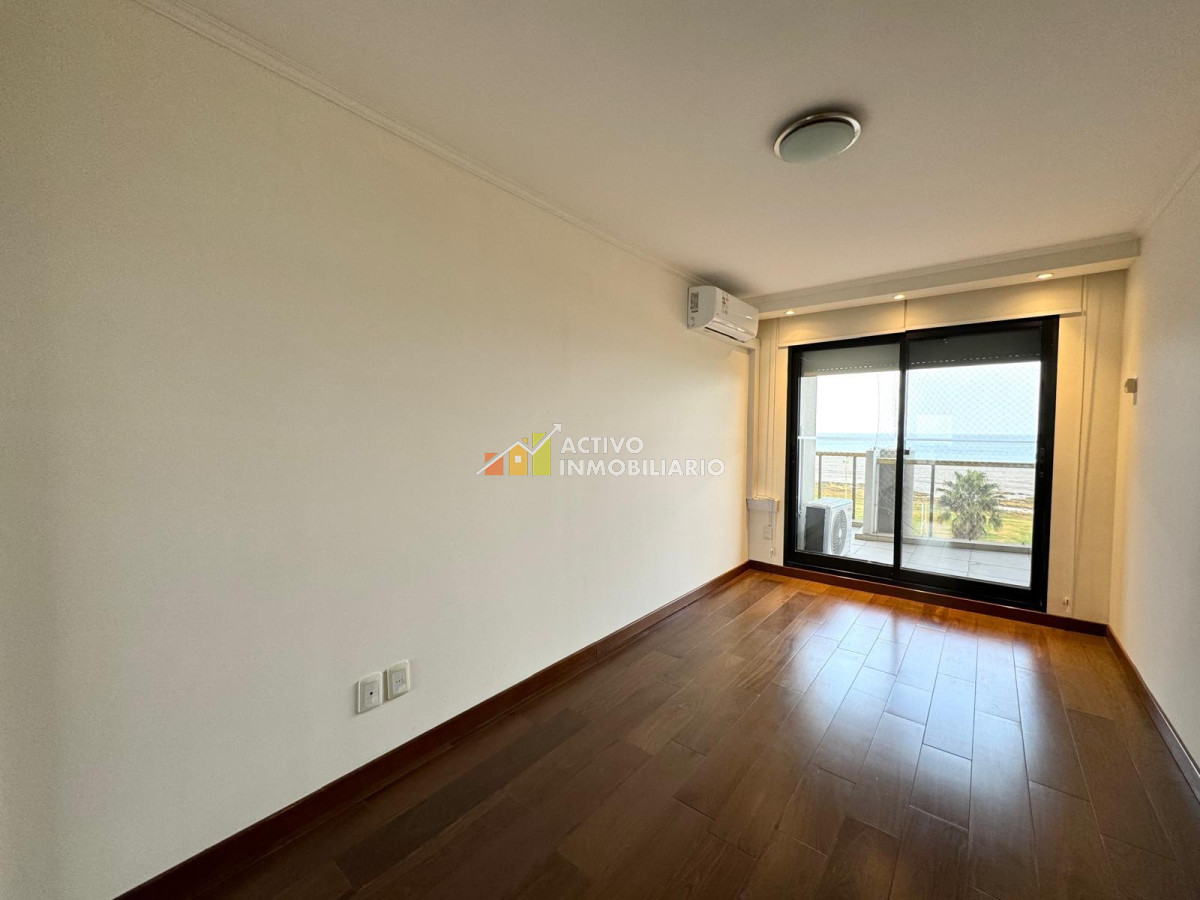 Apartamento ID.260 - Alquiler apartamento 3 dormitorios + garaje - Rambla Punta Carretas