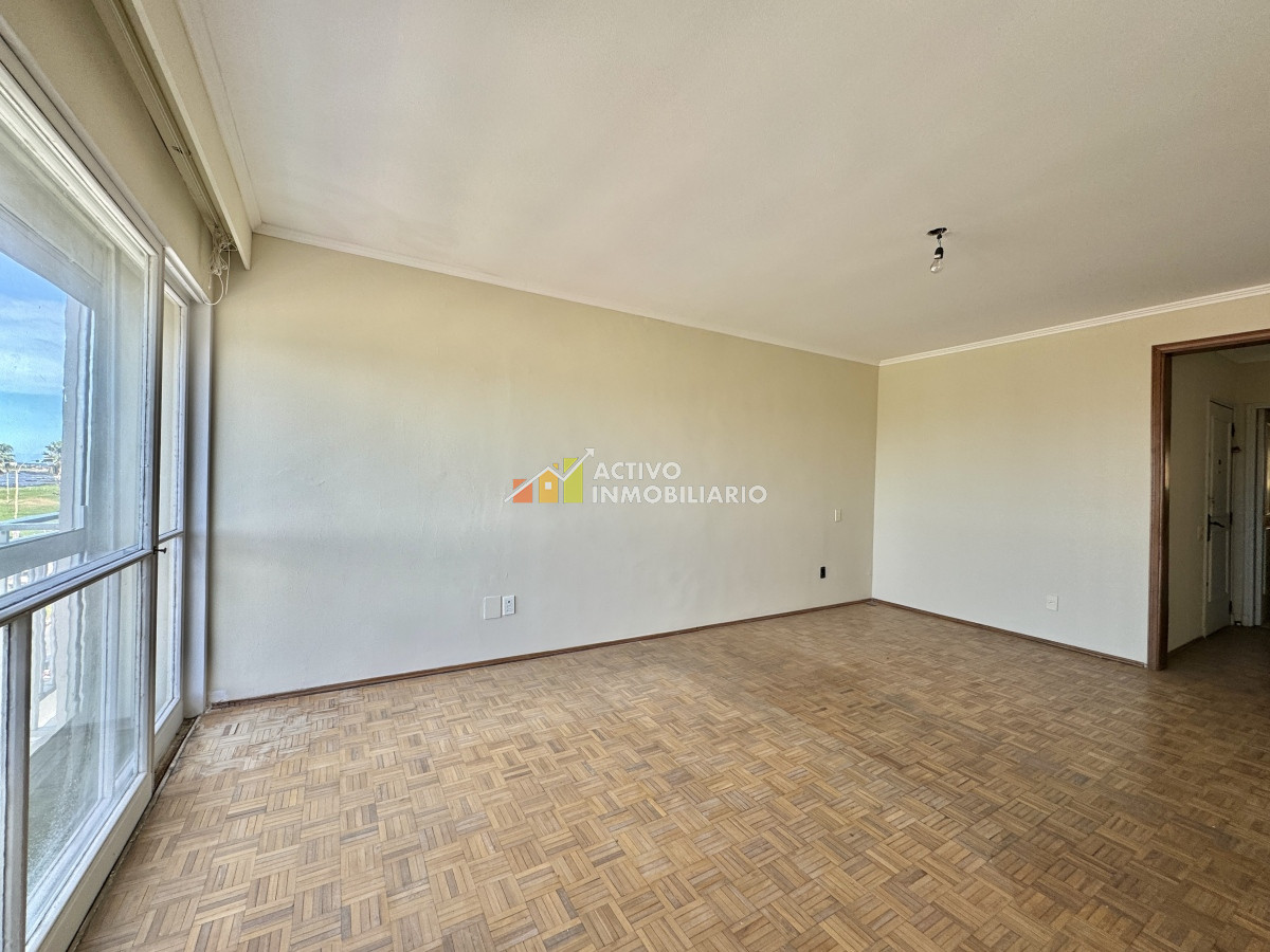 Apartamento ID.281 - Venta apartamento 2 dormitorios + garage - Rambla Punta Carretas 