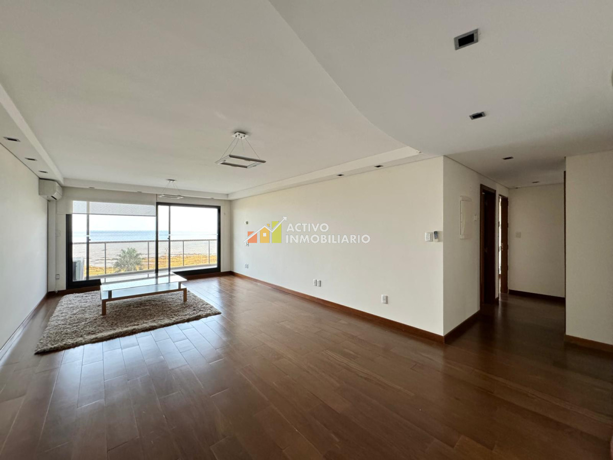 Apartamento ID.260 - Alquiler apartamento 3 dormitorios + garaje - Rambla Punta Carretas