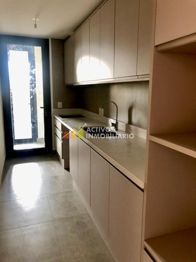 Apartamento ID.6 - Excelente Apartamento En  Carrasco 2 D+b+garage