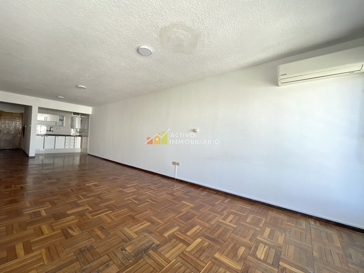 Apartamento ID.444 - Alquiler Monoambiente con Balcón - Punta Carretas 