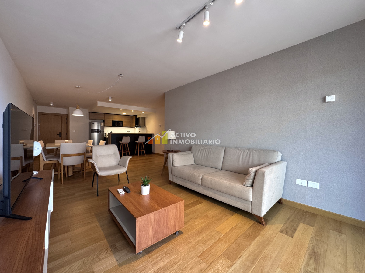 Apartamento ID.387 - Alquiler amoblado 1 dormitorio con balcón y garaje 