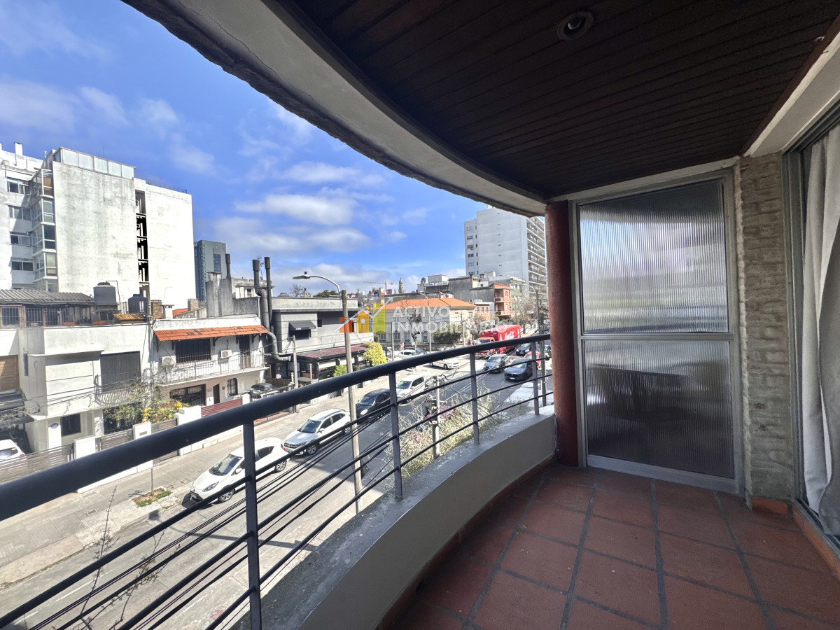 Apartamento ID.444 - Alquiler Monoambiente con Balcón - Punta Carretas 