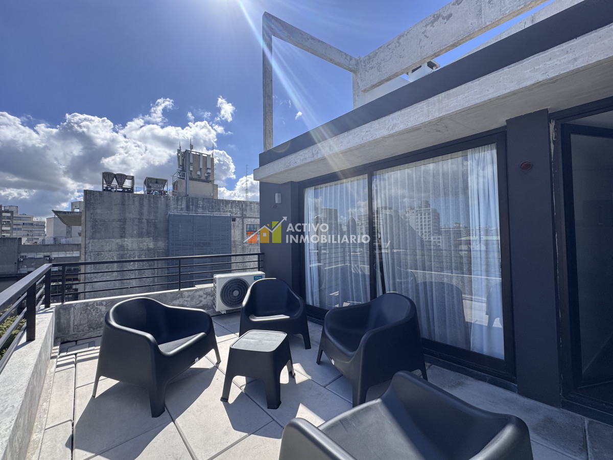 Apartamento ID.380 - Penthouse 2 dormitorios + terraza con parrillero - Cordón Sur