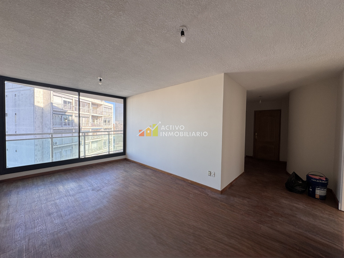 Apartamento ID.413 - Alquiler apartamento 3 dormitorios + garaje - Pocitos