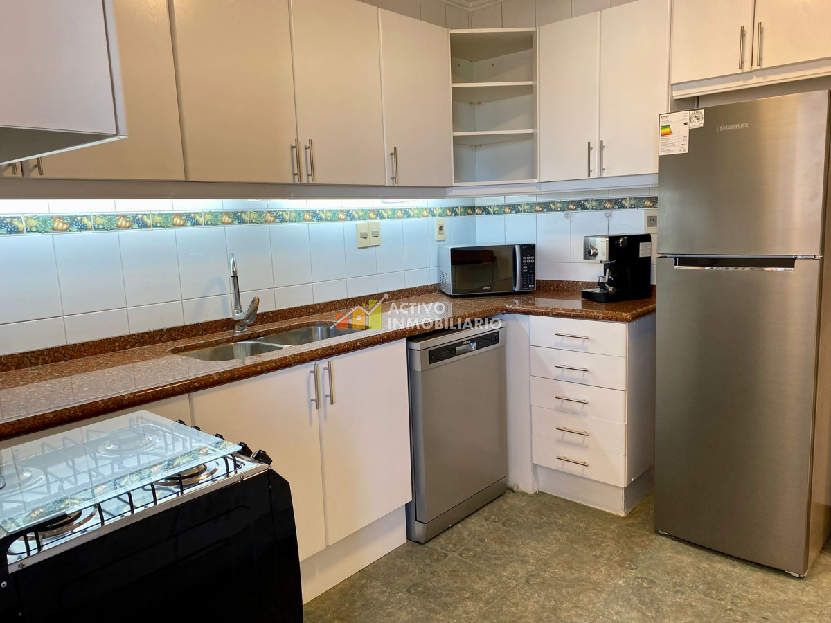 Apartamento ID.75 - Alquiler Exclente planta con vista al Golf ! Amueblado contrato anual