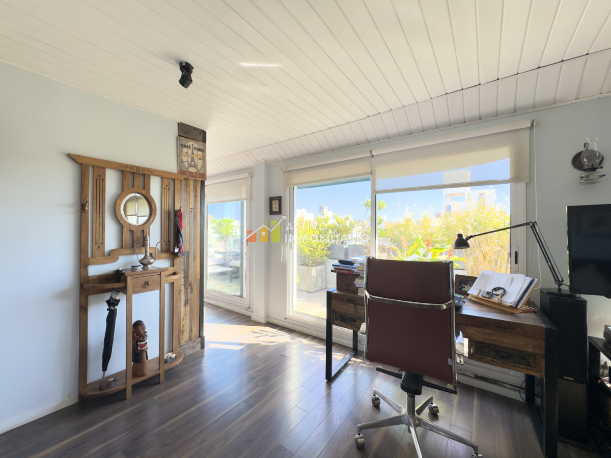 Apartamento ID.472 - Venta Penthouse 1 Dormitorio - Terraza con Parrillero garaje -Pocitos