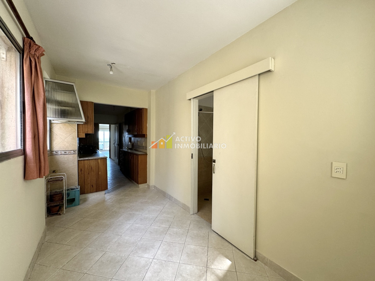 Apartamento ID.281 - Venta apartamento 2 dormitorios + garage - Rambla Punta Carretas 