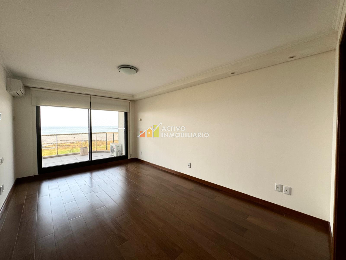 Apartamento ID.260 - Alquiler apartamento 3 dormitorios + garaje - Rambla Punta Carretas