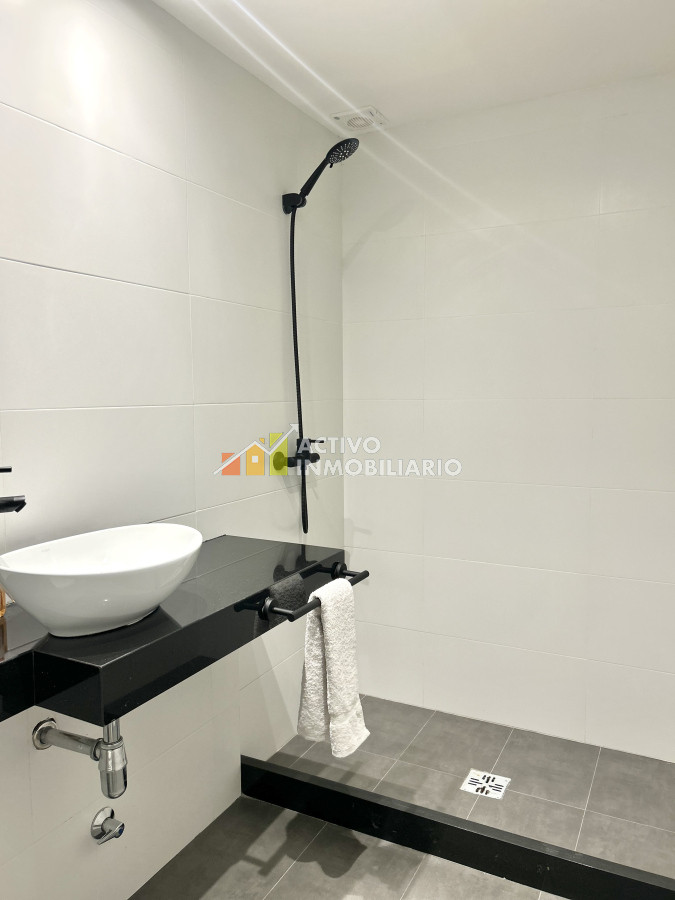 Apartamento ID.380 - Penthouse 2 dormitorios + terraza con parrillero - Cordón Sur
