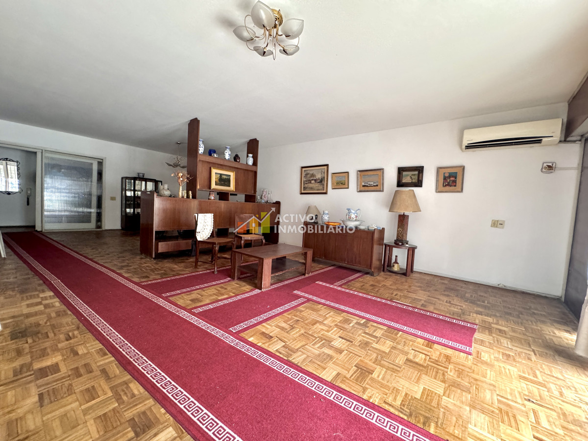 Apartamento ID.366 - Venta apartamento 3 dormitorios + patio + garaje - Pocitos