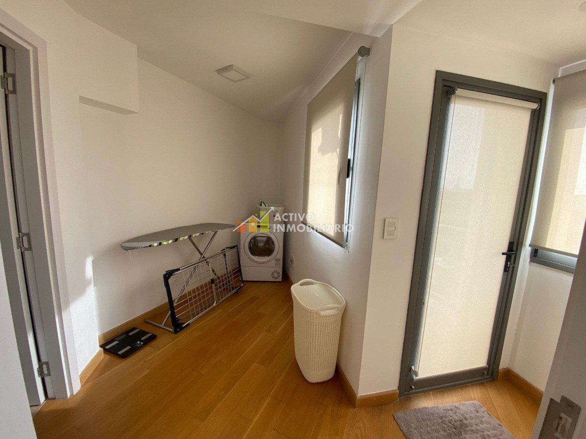 Apartamento ID.9 - Alquiler Penthouse Amueblado  3 Dormitorios+2 Baños + 2 Garages 