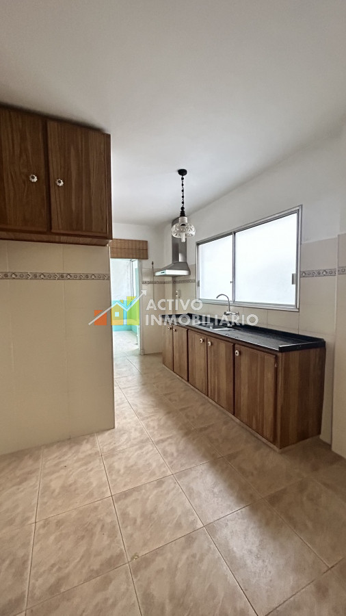 Apartamento ID.34 - Venta apartamento con renta 3 Dormitorios + Garaje - Rambla De Malvin
