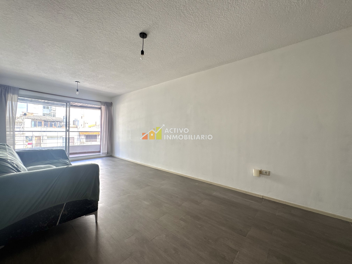 Apartamento ID.444 - Alquiler Monoambiente con Balcón - Punta Carretas 
