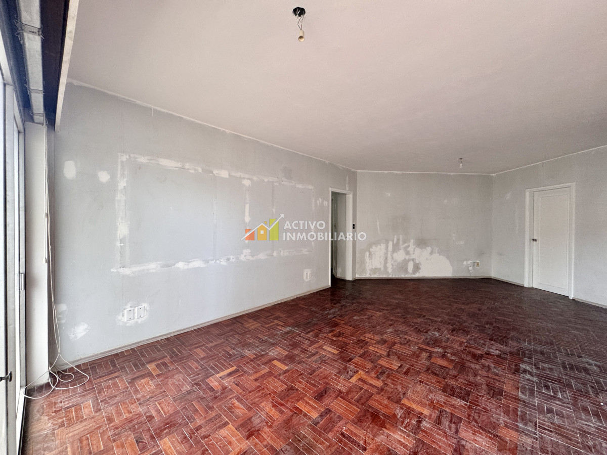 Apartamento ID.405 - Venta apartamento 3 dormitorios + servicio + garaje - Pocitos 