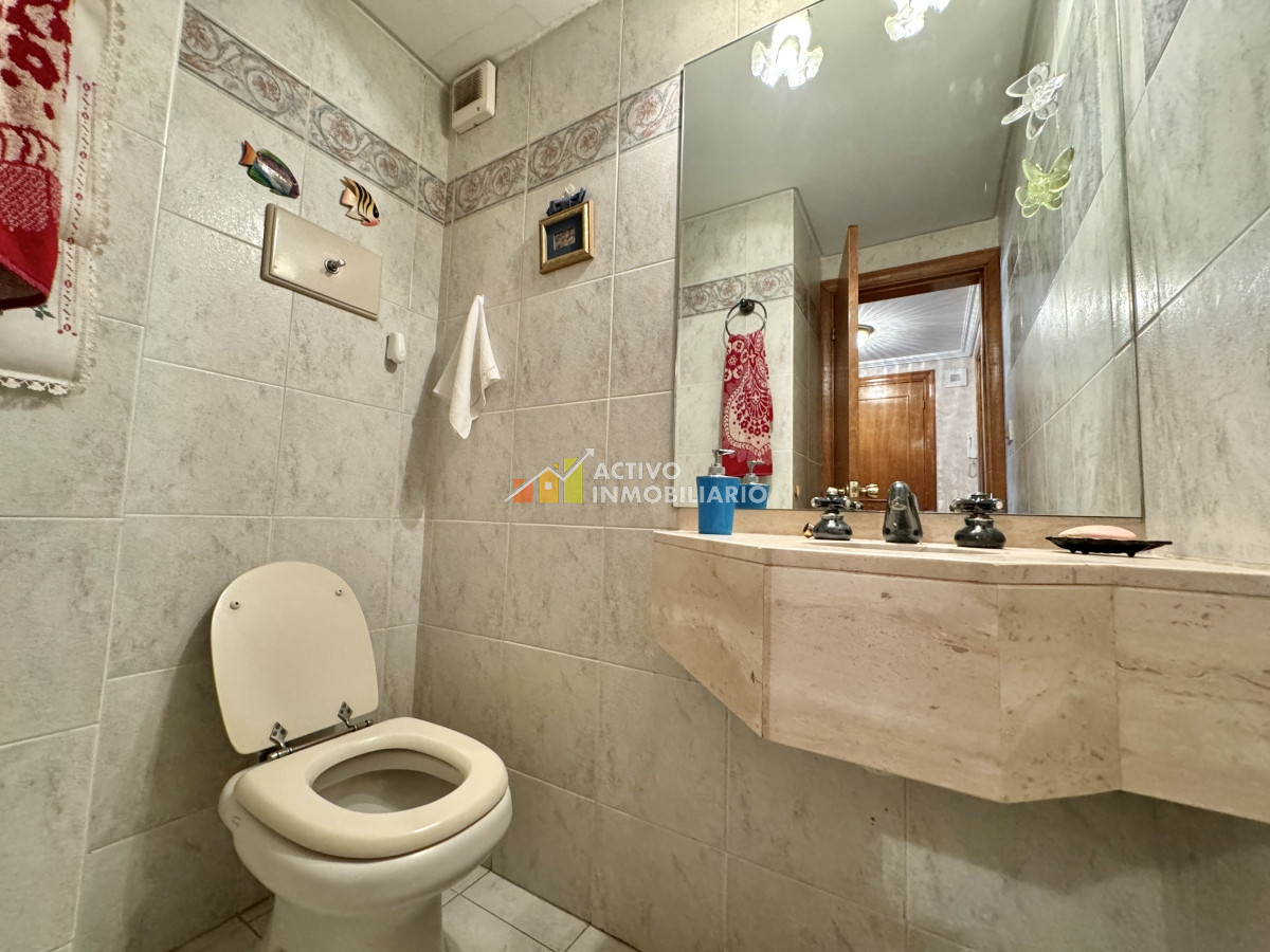 Apartamento ID.282 - Venta apartamento 3 dormitorios + servicio + 2 garages  - Pocitos 