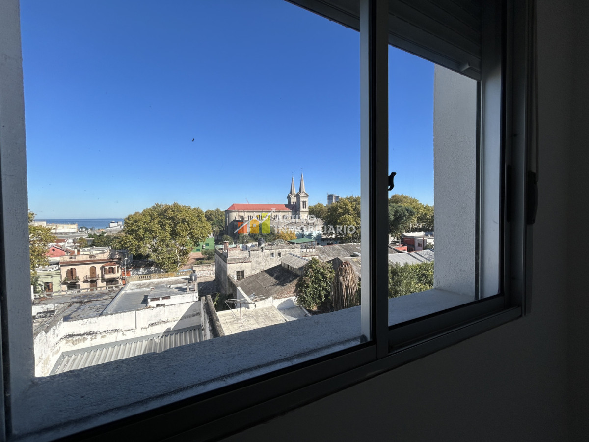 Apartamento ID.550 - Alquiler Apartamento 2 Dormitorios con Balcón - Bella Vista 