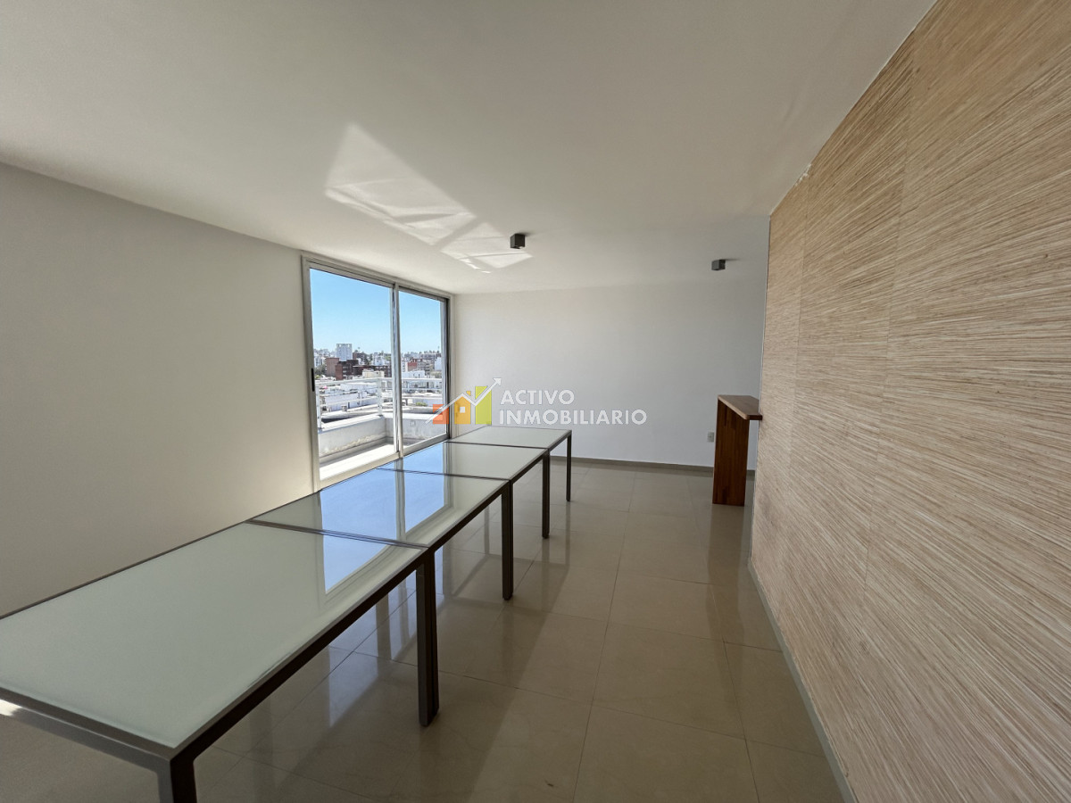 Apartamento ID.474 - Venta Apartamento 2 Dormitorios, Balcón y Garage - Punta Carretas 